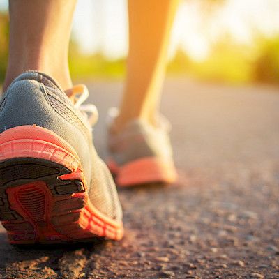 Kävelyhäiriöt altistavat jalkaterän rasitusperäisille kiputiloille