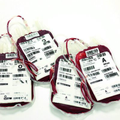 Uusi verenluovuttaja oli viime vuonna useammin mies kuin nainen