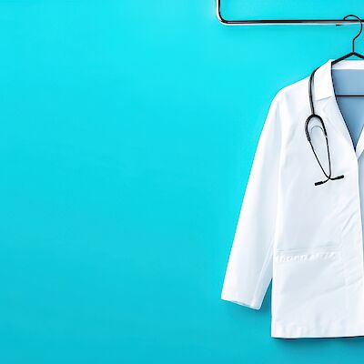 HS: Valelääkäri hoiti potilaita viikkoja