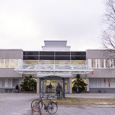 Länsi-Pohjan sairaalan palveluja supistetaan sittenkin