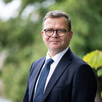 Pääministeri Orpo vie sote-järjestöjen avustukset valtioneuvoston käsiteltäväksi