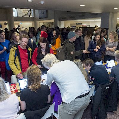 Proffajuhla on yöjonotuksen palkinto