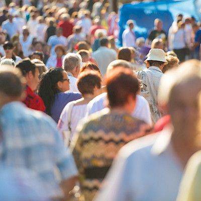 Vähenevätkö vai kasvavatko sosioekonomiset kuolleisuuserot?