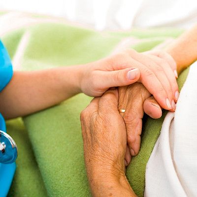 Regional differences in number of hospital days and drug costs in people with and without Alzheimer’s disease