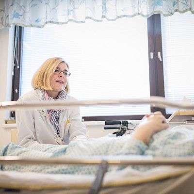 Yhteistyö vähentää kuolevien pallottelua