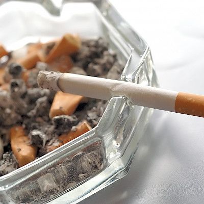 Tue tupakasta vieroitusta ennen leikkausta