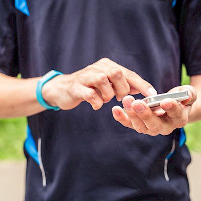 Askelmittarin vaikutus liikkumiseen  säilyy vuoden seurannassa