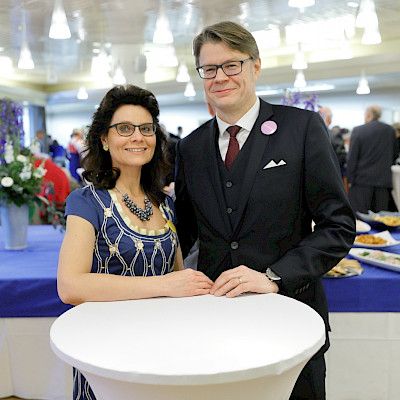 Katseet tulevaisuuteen perinteitä kunnioittaen