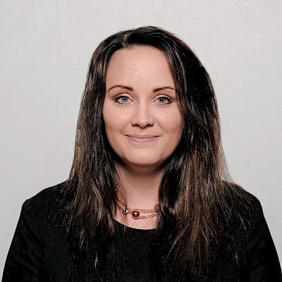 Työkyvyttömyys yleistä nuorilla potilailla sekä pallolaajennuksen että ohitusleikkauksen jälkeen