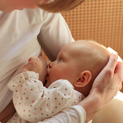 Rintaruokinta pienentää endometrioosin riskiä