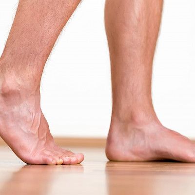 Leikkaushoidolla nopein pohjelihaksen voimien palautuminen akillesjännerepeämässä