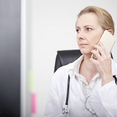 Lääkäreille  on tullut huijaus­soittoja