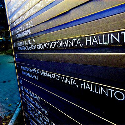 Hallitus suitsii sote-ulkoistuksia
