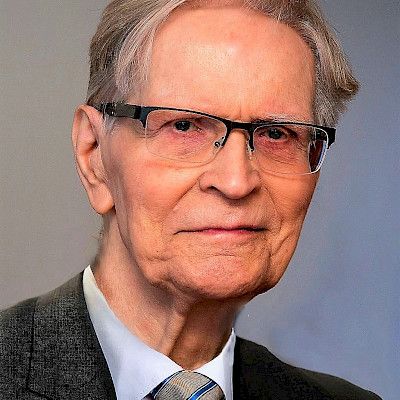 in memoriam: Valle J. Oikarinen 8.12.1927–24.11.2017