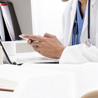 Lääkärijärjestöt: Kliinisen tutkimuksen resurssit kuntoon kehysriihessä