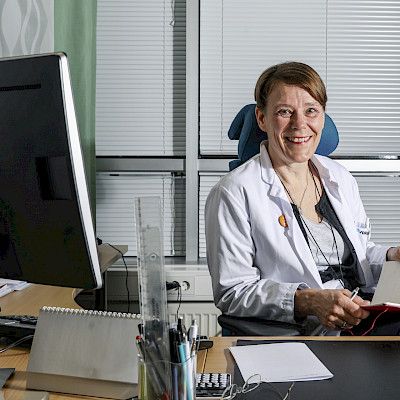 Kokemusasiantuntijat tulivat sairaaloihin