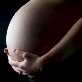 Usein raskauden seuranta tuo ympärileikatun naisen hoidon piiriin