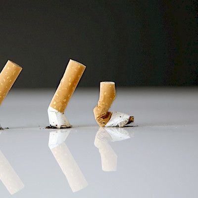 Tupakasta vieroittamisen lääkehoitojen hyödyt ja haitat