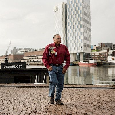 Puoliksi suomalainen, puoliksi ojibwe