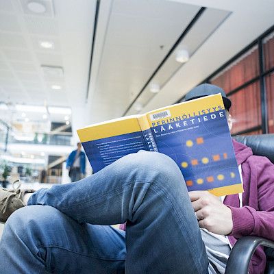 Miksei voi hakea kaikkiin lääketieteellisiin aloihin?