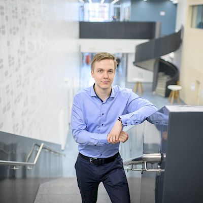 Katkotaan humpuukilta siivet
