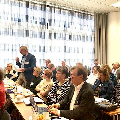 Valtuuskunta aloitti kevätkokouksensa
