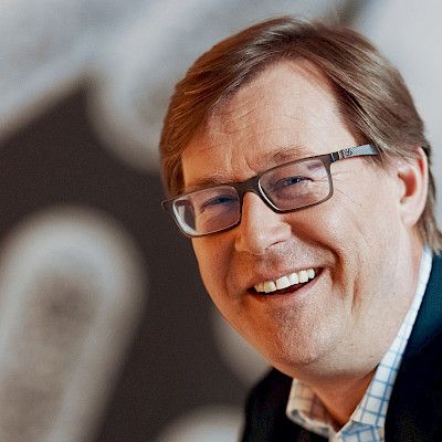 Terveystalon toimitusjohtaja Yrjö Närhinen eroaa
