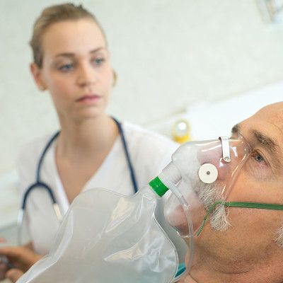 Bentsodiatsepiinit ja opioidit lisäävät keuhkoahtauma­potilaan sairaalahoitoja