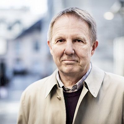 Mistä puhumme, kun puhumme näytöstä?