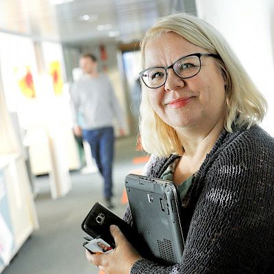 Yllättikö Apotin saama kritiikki, Tinja Lääveri?