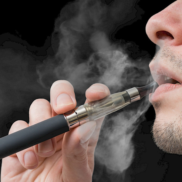 Adverse health effects of electronic cigarettes