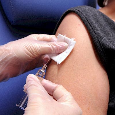 Hallitus teki esityksen rokotusjärjestyksen muuttamisesta