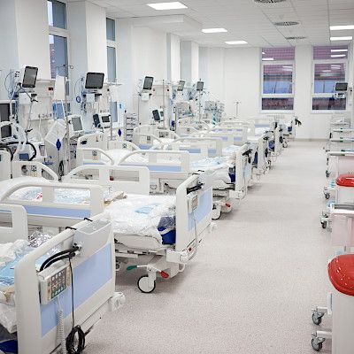 Syksyksi on edelleen syytä varata paikkoja koronapotilaille
