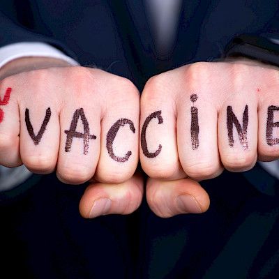 IS: Pakkorokotuksia kannattaneen lääkärin itsemurha kuohuttaa Itävallassa