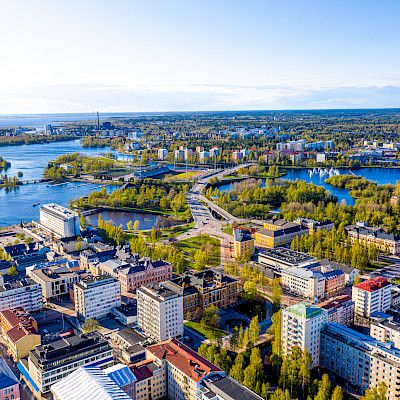 Oulu: Lääketieteellisessä 25 henkilövuoden säästötarve