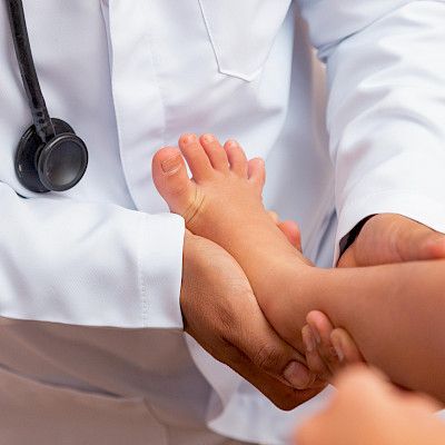 Reasons for and examination of limping in a child