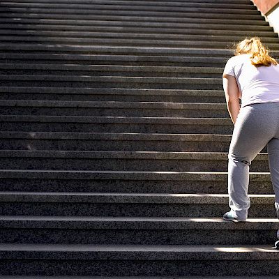 Polven nivelrikon ehkäisyssä korostuu painonhallinta