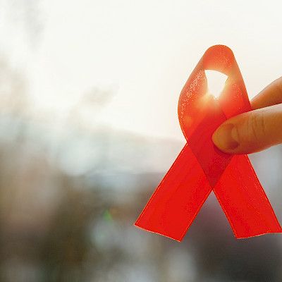 HIV-tartunnat todetaan usein vuosien viiveellä Suomessa