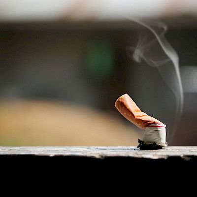 Työryhmä nostaisi tupakan ikärajaa 20 vuoteen