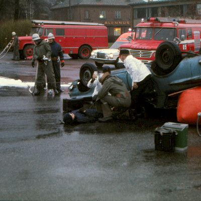 Ensihoidon alkutaipaleesta Suomessa 50 vuotta