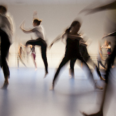 Tanssi-liiketerapia voi vähentää masennusoireita merkittävästi