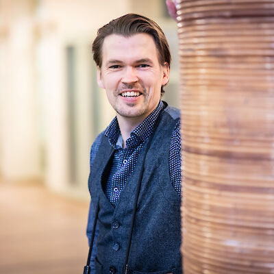 ”Harkittu kirjoittaminen on hyvä tapa vaikuttaa”
