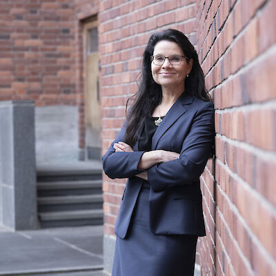 Millainen on hyvä pomo? Erikoislääkäri halusi tietää, opiskelijat vastasivat