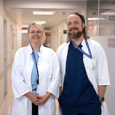 Lääkärikollegat Sirkku ja Niko pyrkivät elämään kuten opettavat