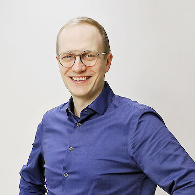 Virallista asiaa meriselityksin