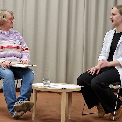 Asettuminen erikoistuvan asemaan auttaa