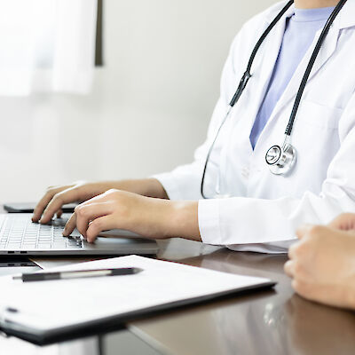 Lääkärin ilmoitusvelvollisuutta koskevaa sääntelyä esitetään muutettavaksi