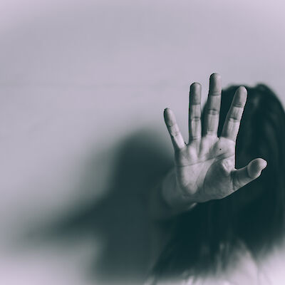 Lääkäri ohittaa usein lähisuhdeväkivallan