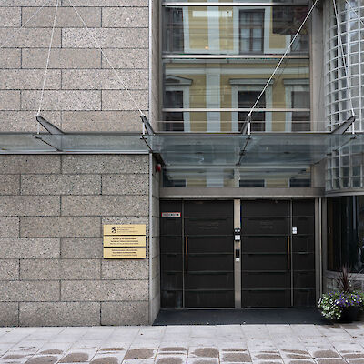 Sosiaali- ja terveydenhuollon henkilöstön kielitaitoa vahvistetaan