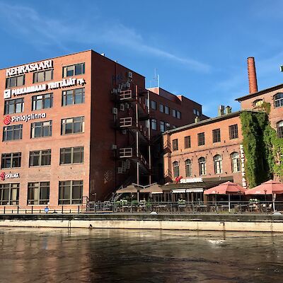 Pihlajalinnan muutos­neuvottelut voivat johtaa 270 henkilön irtisanomiseen